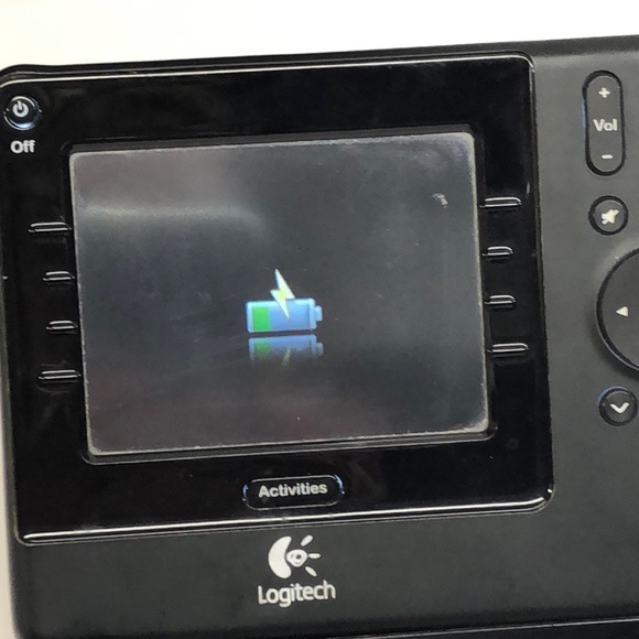 Logitech Harmony 1100 Touch Screen Universal Remote - Picture 17 of 17